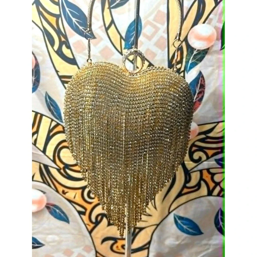 Gold Rhinestone Fringe Evening Bag – Heart‑Shaped Clutch